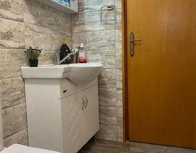 Reni Case de vacanță *